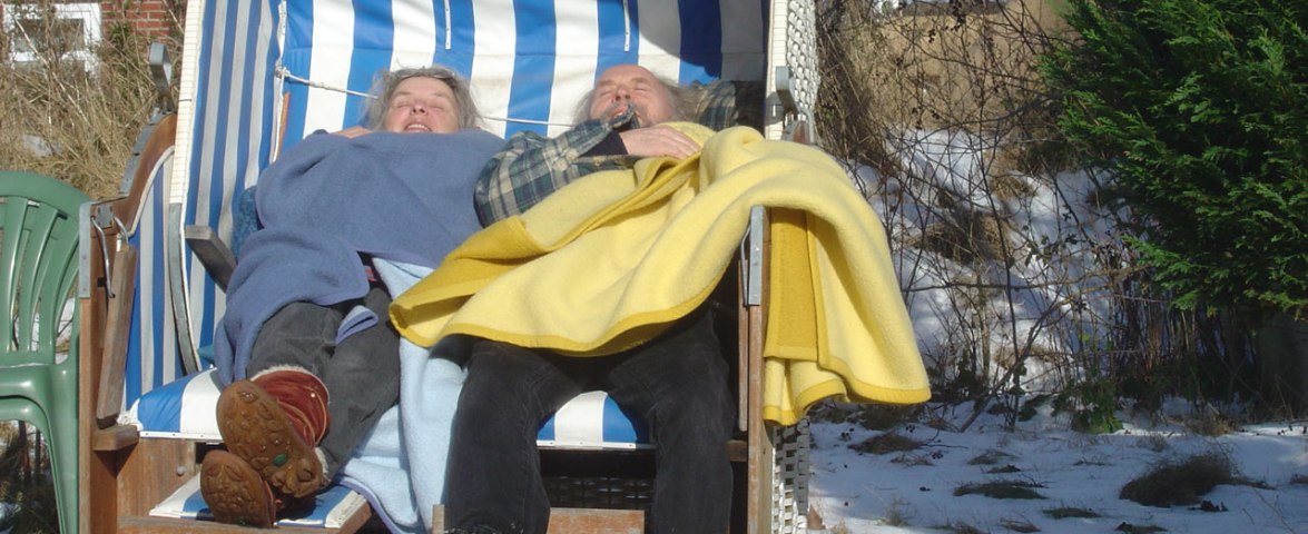 Die Vermieter warten im Strandkorb auf den Frühling, © TOMAS