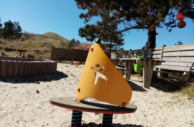 Norddorf, Spielplatz am Minigolfplatz, © AT