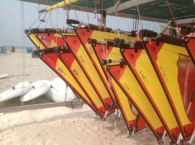 Nebel, Strand - Windsurfschule