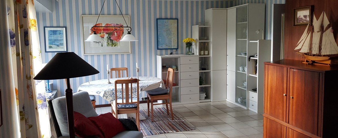 Wohnzimmer mit Essecke, © TOMAS