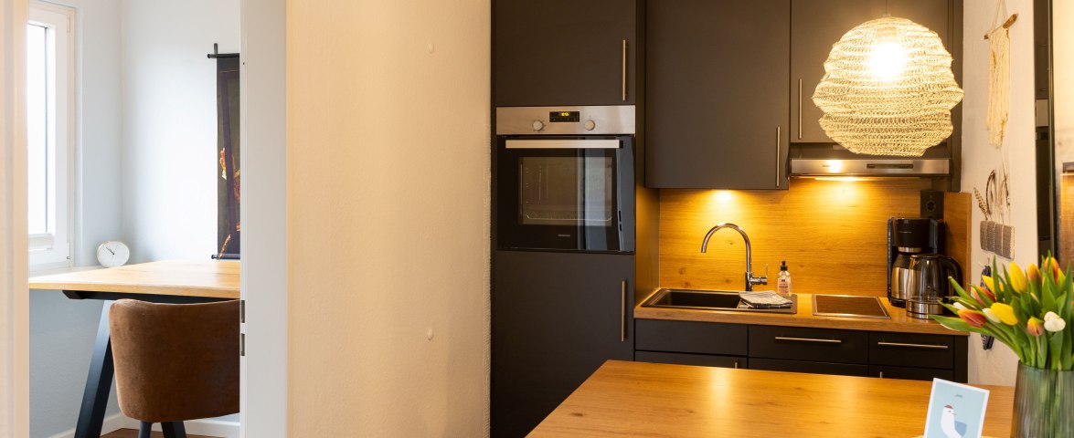 K&uuml;che Blick ins Esszimmer, &copy; TOMAS