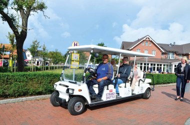Strandshuttle Norddorf auf Amrum mit Gästen
