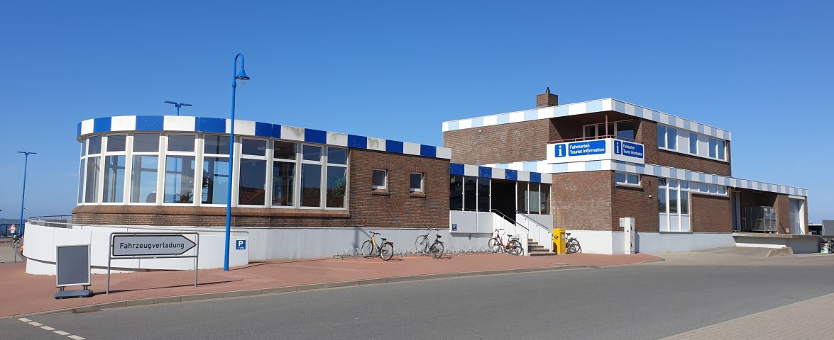 Touristinformation Wittdün im Reederei-Gebäude, © AT