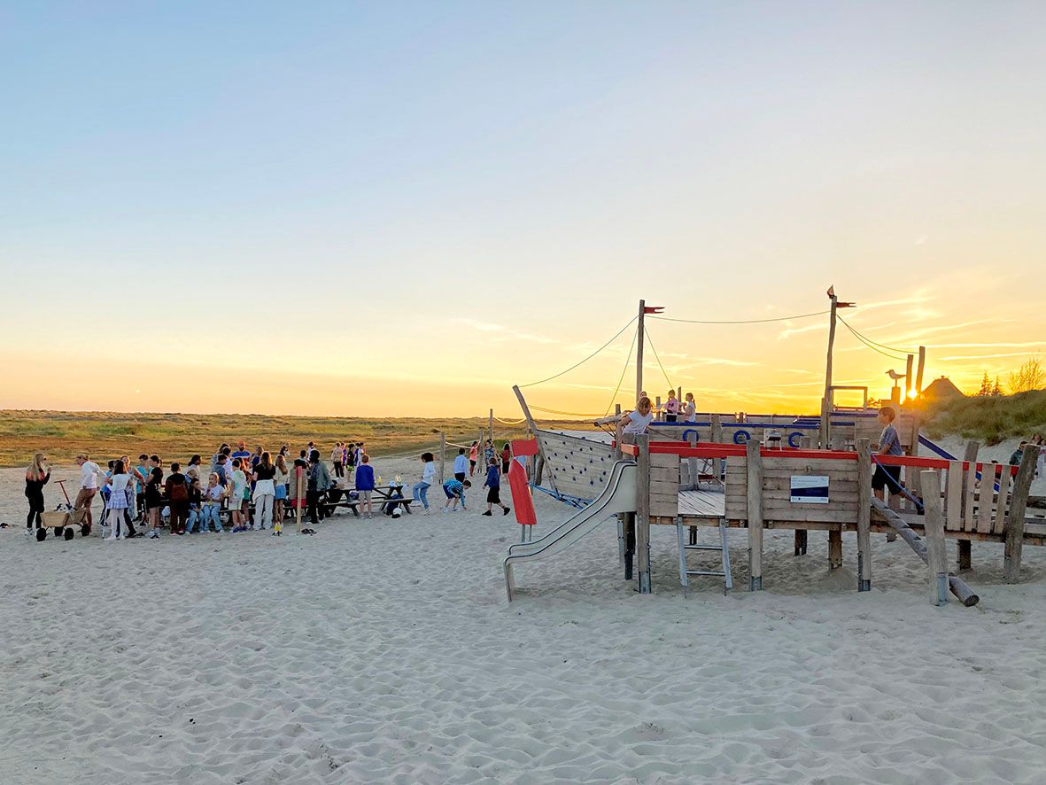 Wittdün - Strandspielplatz Spielschiff