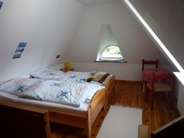 Schlafzimmer in der 1. Etage, © TOMAS