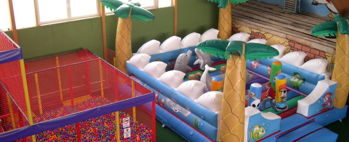 Abenteuerland Amrum, Bällebad, Hüpfburg, © Boyens Strand GbR