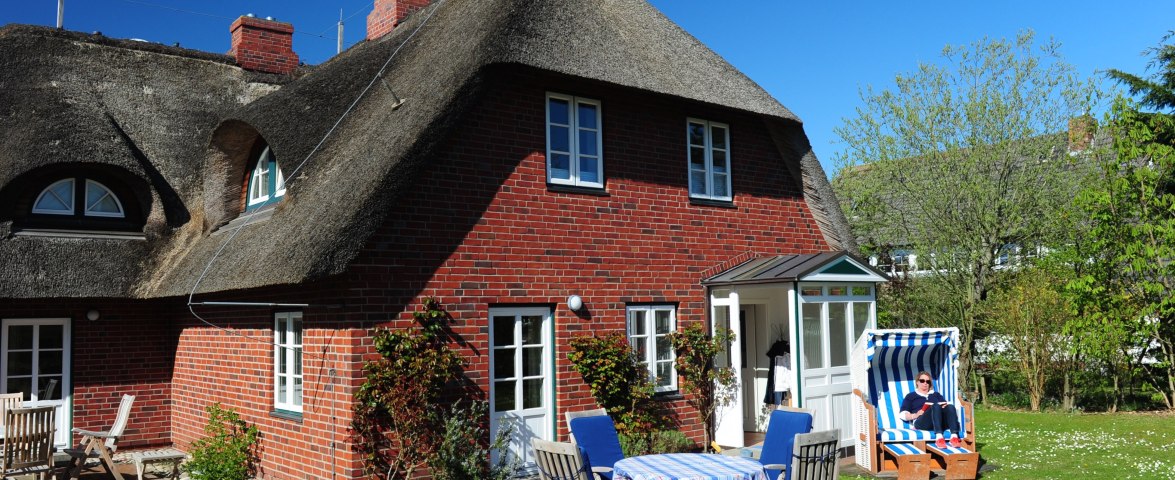 Hauseingang und Terrasse, © Wiebke Koll