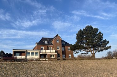Hausansicht vom Strand, &copy; Svenja L&ouml;nneker