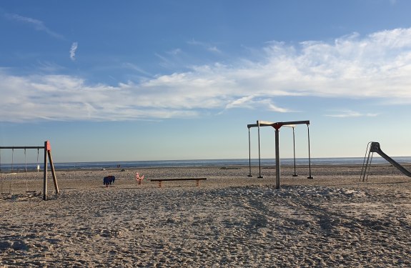 Süddorf, Strandspielplatz, © AT
