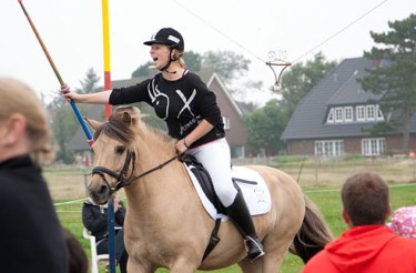 Ringreiten f&uuml;r Erwachsene, &copy; Andresen