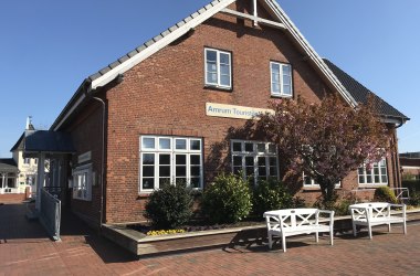 Touristinformation Norddorf außen, © AT