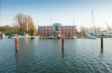 Jugendherberge Gl&uuml;ckstadt (c) DJH, &copy; DJH